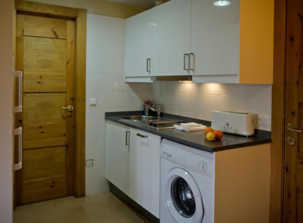 Apartamentos Playa Галисано Екстериор снимка